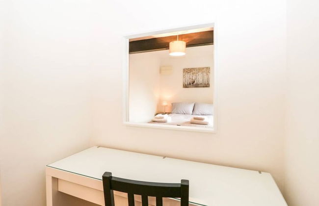 COACH HOUSE - Photo 9