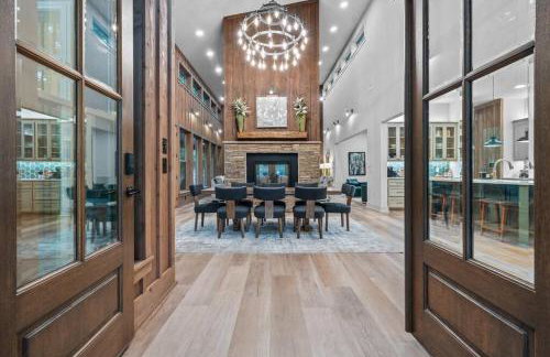 Lake Ouachita's Luxury Lake House - Foto 27