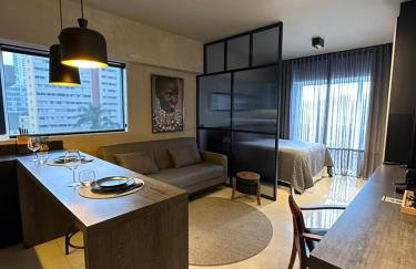 Studio 406 no Centro Cívico com Piscina Aquecida, Academia, Sauna e Garagem - Foto 1