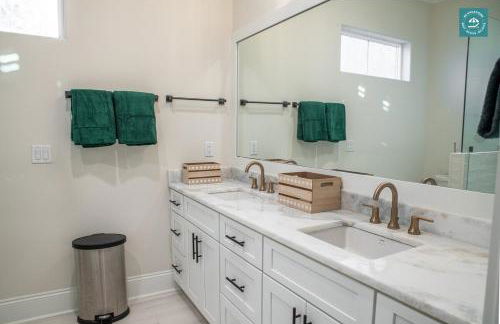 R3 at Inlet Beach with Pool Access and EV Connector - Walk to Beach - Photo 19