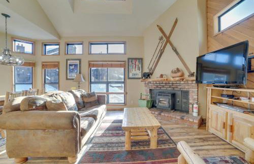 Mammoth Lakes Condo - Steps to Ski Lift! - Photo 5