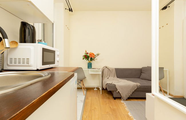 Studio Warsaw Miączyńska by Renters - Photo 5