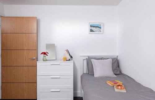 Swanpool View - Walk to Beach - Free WiFi & Parking - Sea & Lake Views - Foto 26