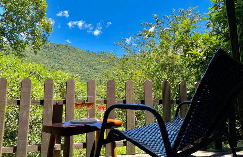 Chalé 2 Alto na Montanha, com garagem coberta - Foto 23