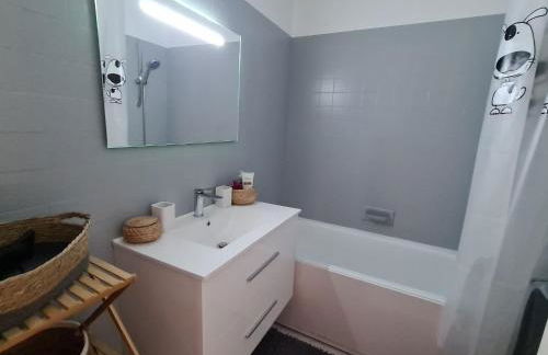 Gîte tout confort avec jacuzzi, proche Loire et forêt d'Orléans, idéal pour séjours nature et détente - FR-1-590-253 - Photo 31