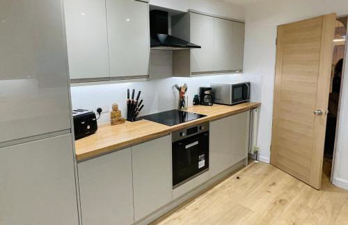 Newly Refurbished City Centre House With Parking - Foto 9