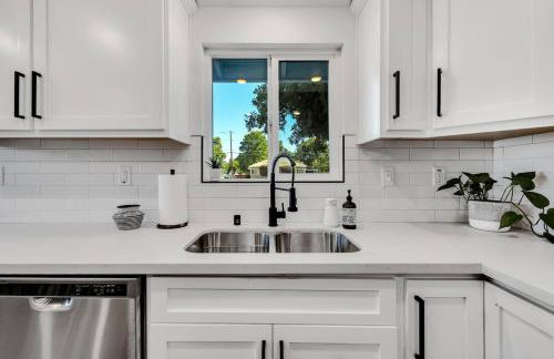 Remodeled West Sacramento home in quiet location! - Foto 41