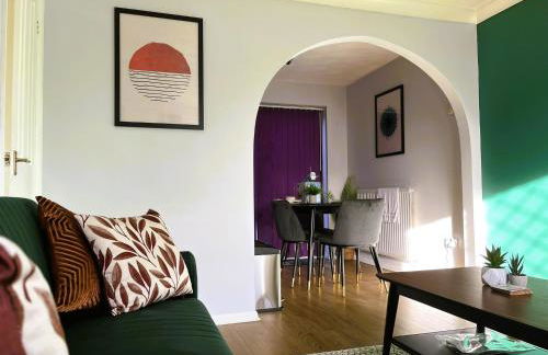 Restful Riverside Home - Foto 5