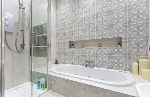 Bradford Luxury Central Apartment with Jacuzzi - Foto 18