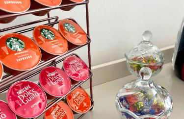 Apto charmoso, com ar, localização privilegiada - Foto 22