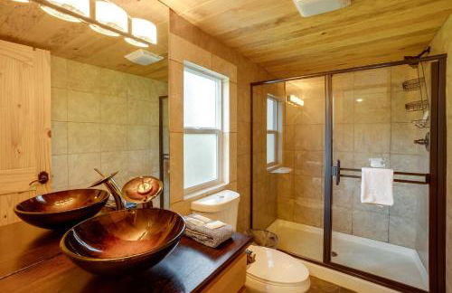 Brookings Home with Deck, half Mi to Harris Beach! - Foto 14