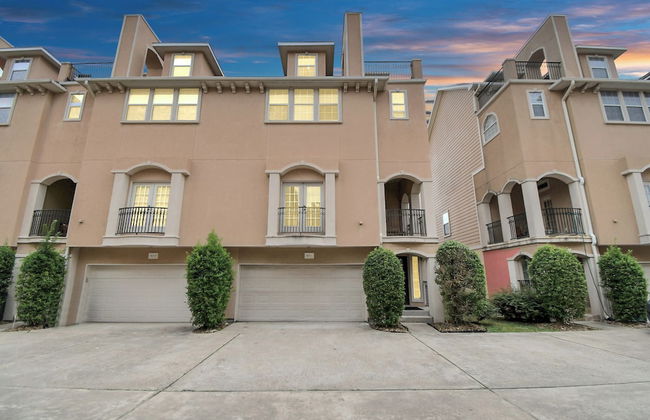 Lux Galleria Home-5BR Roof Deck - Foto 55