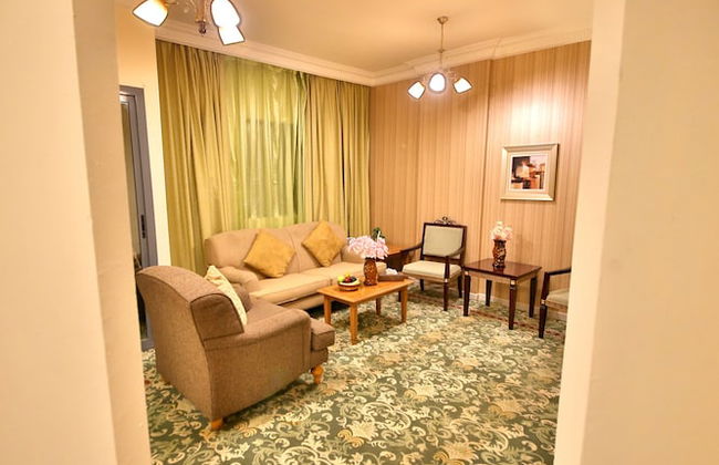 Midtown Furnished Apartments - Photo 25