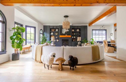 Beryl West - Artful 3BR Bentonville Pet-Friendly - Foto 9