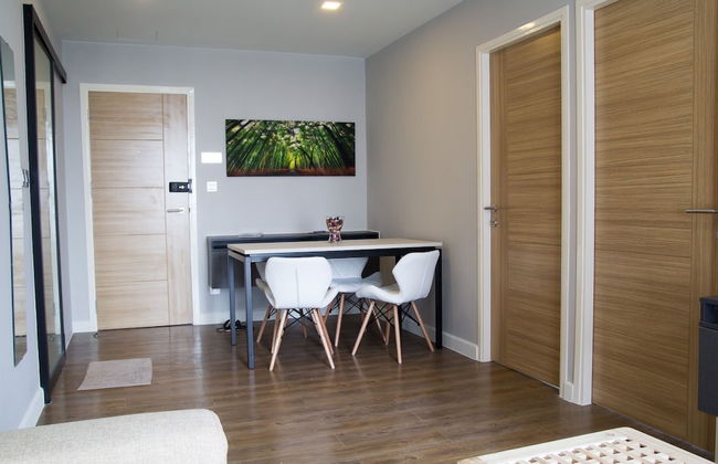 Establiss By Weena - Photo 1