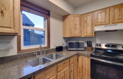 Woodsy Winter Park Condo with Pool and Hot Tub Access - Foto 11