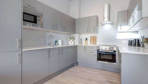 Convenient City Flat By Charles Richardson ltd Contractors Accommodation Couldson - Foto 2