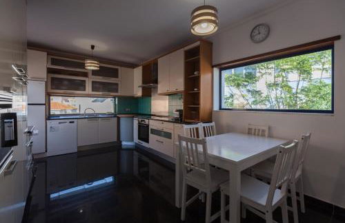 FLH Caparica Town House with Pool - Foto 11