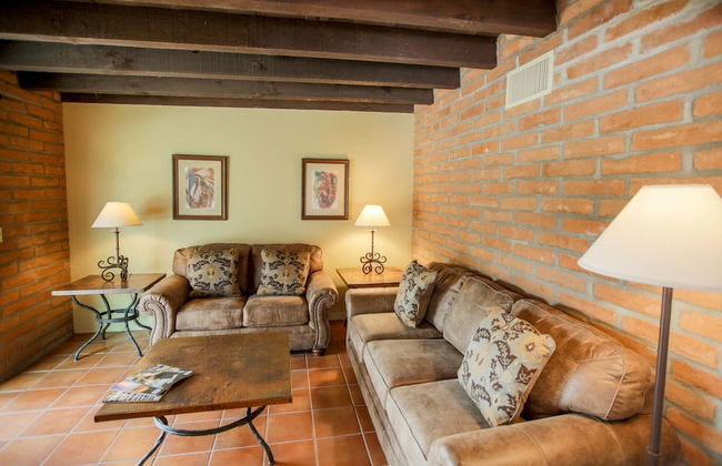 Tanque Verde Ranch - Photo 36