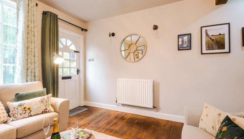 Beautiful Cozy Cottage in Sandbach by 53 Degrees Property, Sleeps 4 with FREE Parking - Foto 5