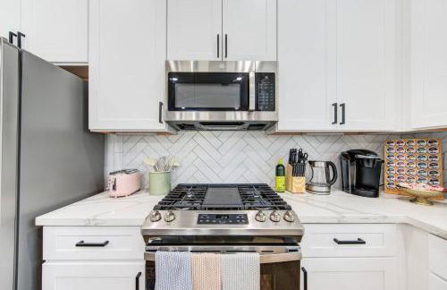 3BD Central Stay | BBQ, Games & Backyard Fun - Foto 26