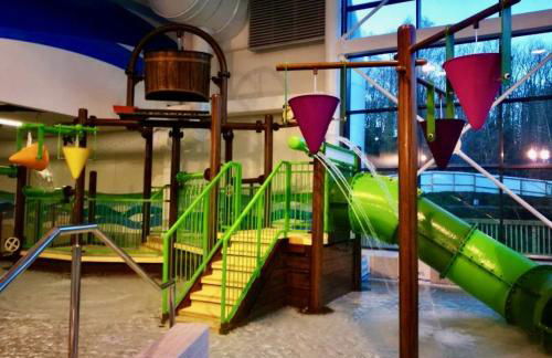 Lodge Nine for 6 with Hot Tub - Spa Resort in Devon - Foto 47