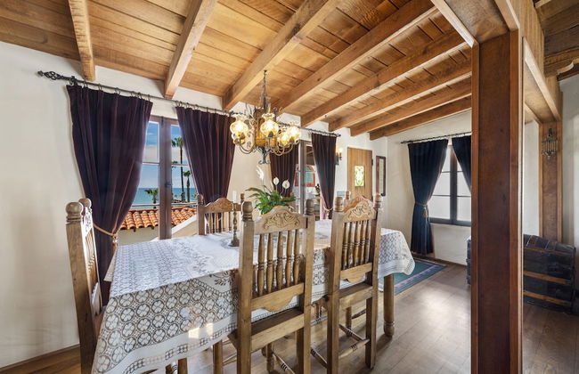 Oceanfront Hacienda - Photo 9