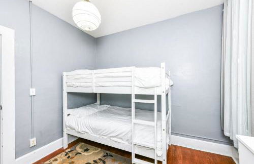 The Artsy Old House Fountain Square - Foto 34