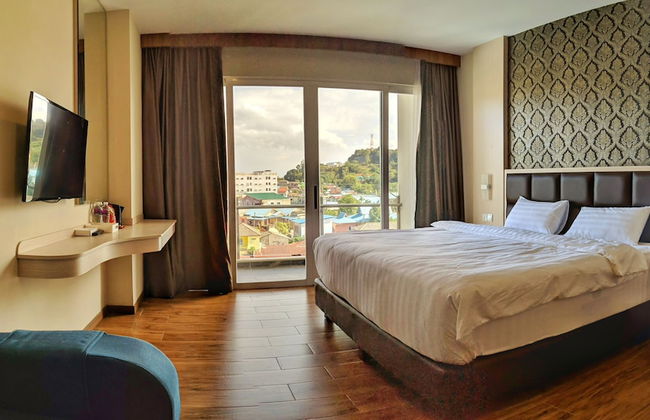 Lovina at Pelita Nagoya Apartment - Foto 1