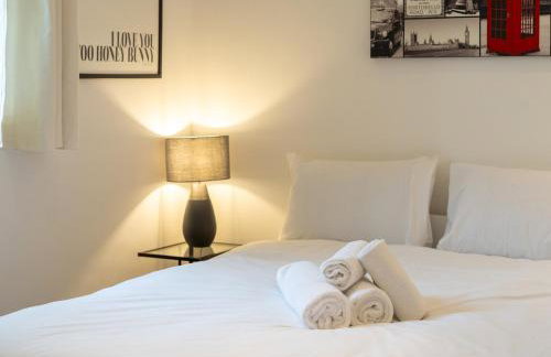 Family Friendly 3 Bed Home In Pinner Pets Welcome - Pass the Keys - Foto 24