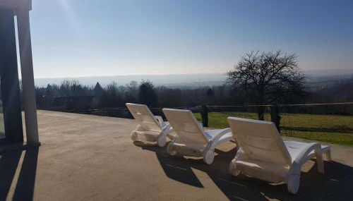 Magnifique villa avec piscine intérieure - Foto 5, sunbed