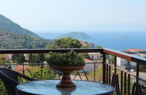 Demie and George Ηouse - Foto 1