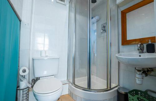 Huge 4 BR, 30s to Tube, 3 Bath & Gym Gear - Foto 9