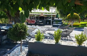 Garlis Apartments - Photo 24