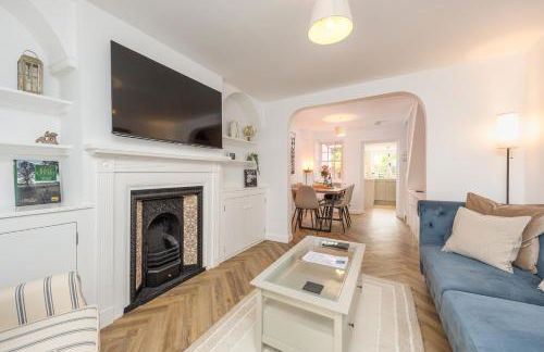 Rose cottage, Central, Amazing Cathedral view, Iconic pastel street - Foto 6