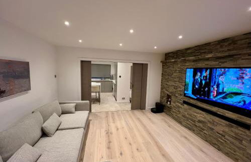 Entire Modern 2- Bedroom Apartment Modern Comfort Near Central London - Foto 4