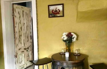 1900s Miner's cabin behind Tombstone Brewery - Foto 38