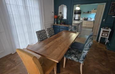 Une grande maison bleue - Photo 14