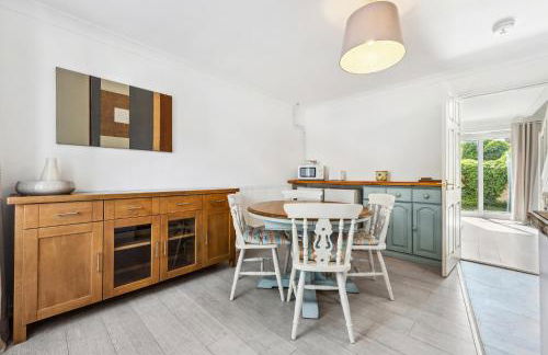 2BR Leamington Spa, by Clarendon Stays, FREE Parking, WiFi, Smart TV! - Foto 15