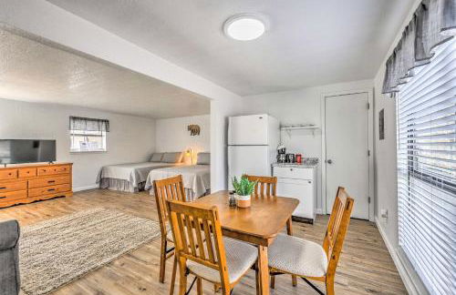 Chisums Cabin Unit, 6 Mi to River Park! - Foto 15