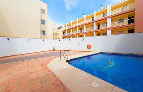 BrisaMar I en segunda línea de playa & priv parking - Photo 23