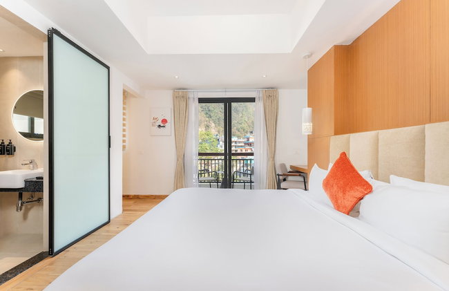 Atithi Suites - Photo 29