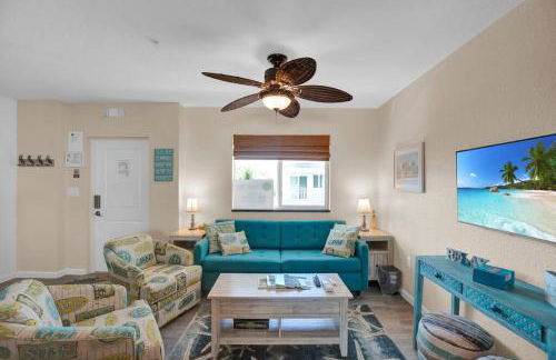 1B 2Ba Seaside Getaway Pool Oceanside - Foto 8