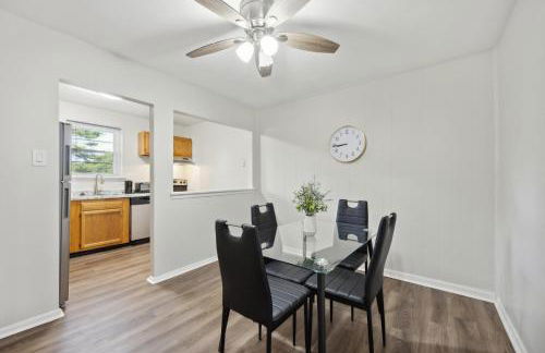 Pine Brook 502 I Pool Gym I Free Parking ! - Foto 6