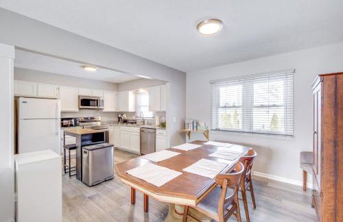 3 Mi to Cuyahoga Valley NP Fairlawn Family Home! - Foto 7