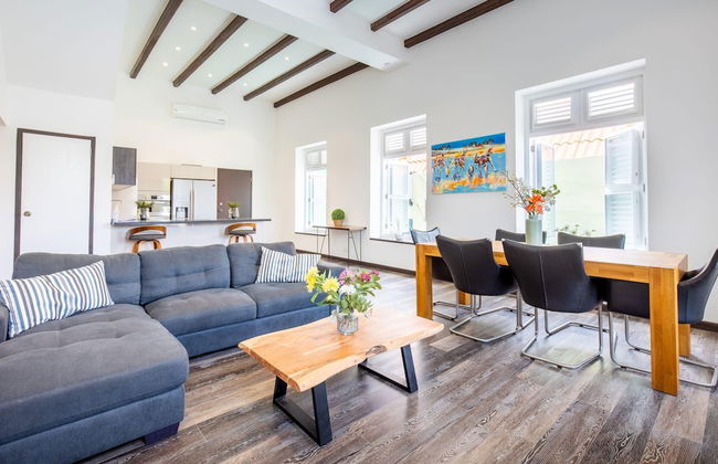 Premium 3BR City Centre Penthouse W Stunning City View - Foto 1