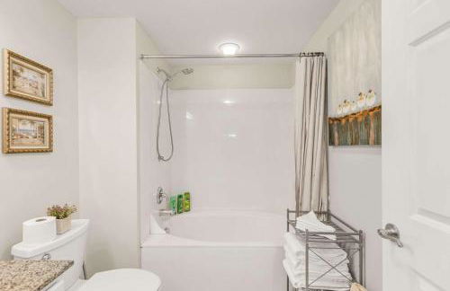 Coastal Haven Pools Restaurant & Beach Shuttle - Foto 30