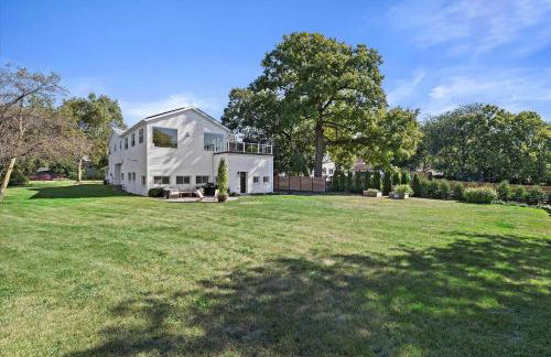 Luxury Lakeview Stay | Main&Guest House, Sleeps 10 - Foto 60