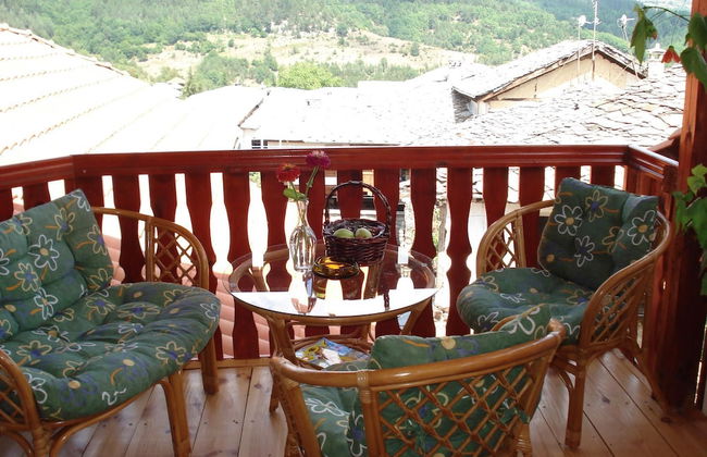 The Sharkov House - Photo 4