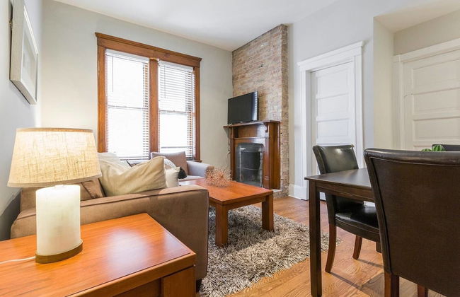 Windy City Wanderer - Depaul, Train, Wrigley Field - Foto 1